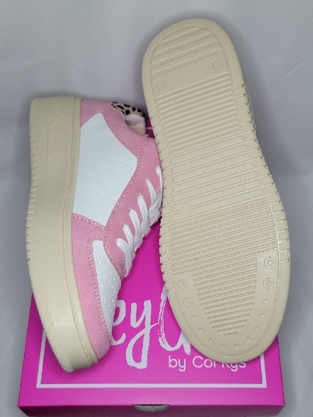 Hey Girl By Corky's Pregame Pink & White Sneakers Sz 9 (39) - Picture 6 of 6